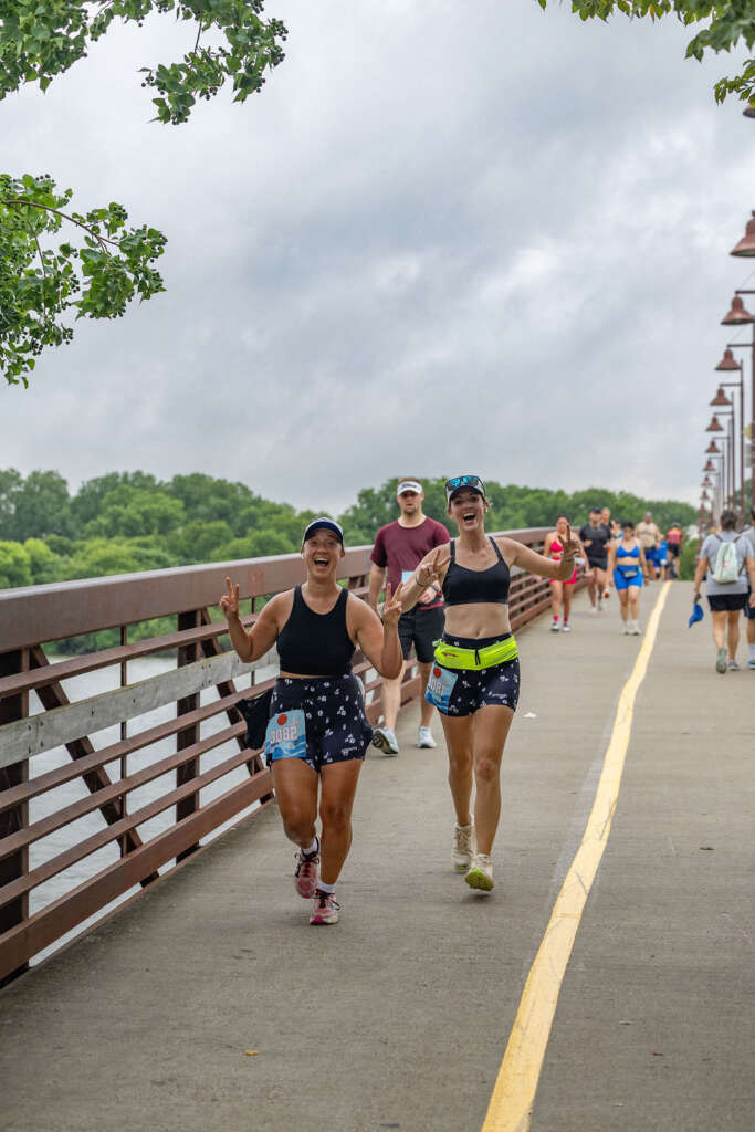 Too hot To Handle runners over the bridge