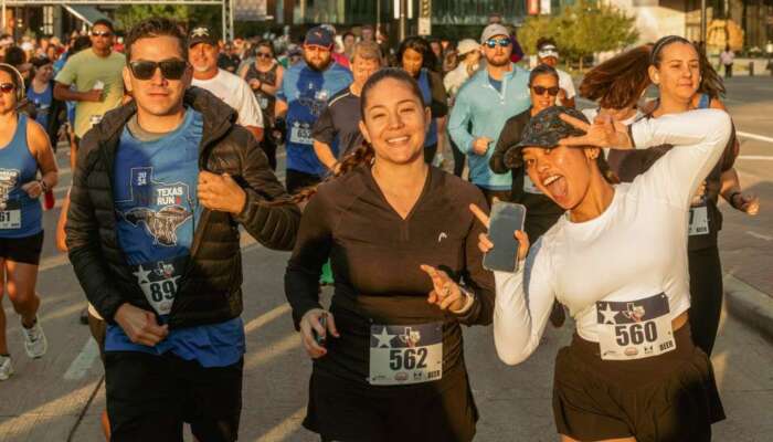 Big Texas runners on the course